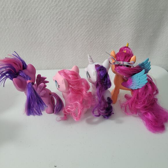 My Little Pony Lot of 4 Ponies Size Approx.5.750" 101824-2M3 - Picture 6 of 8